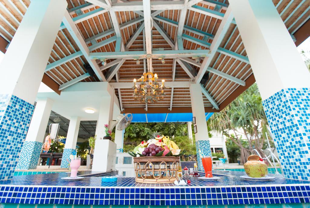Chalong Beach Hotel Phuket Пхукет Экстерьер фото