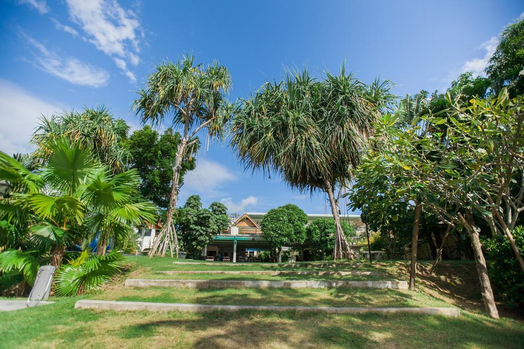 Chalong Beach Hotel Phuket Пхукет Экстерьер фото