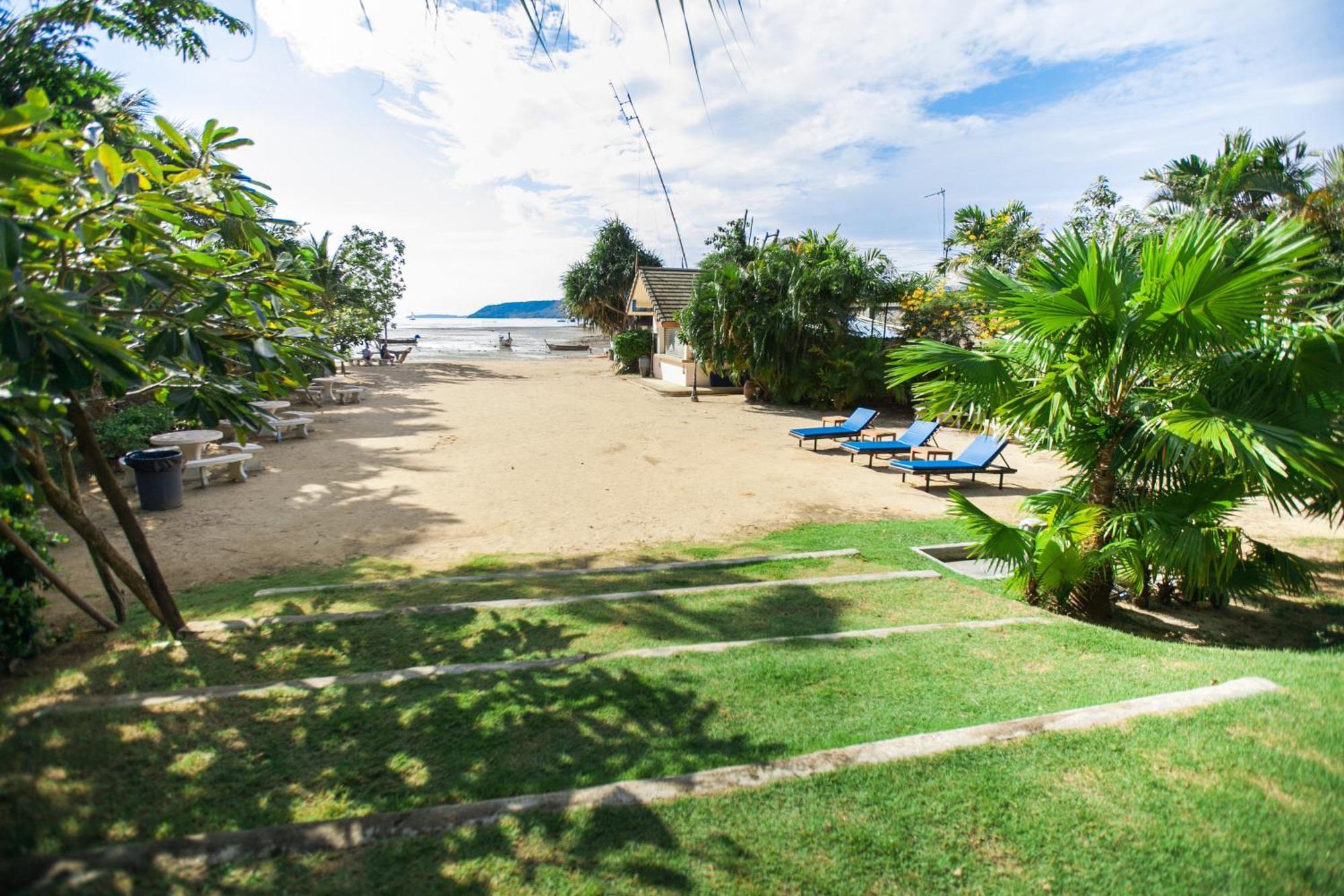 Chalong Beach Hotel Phuket Пхукет Экстерьер фото