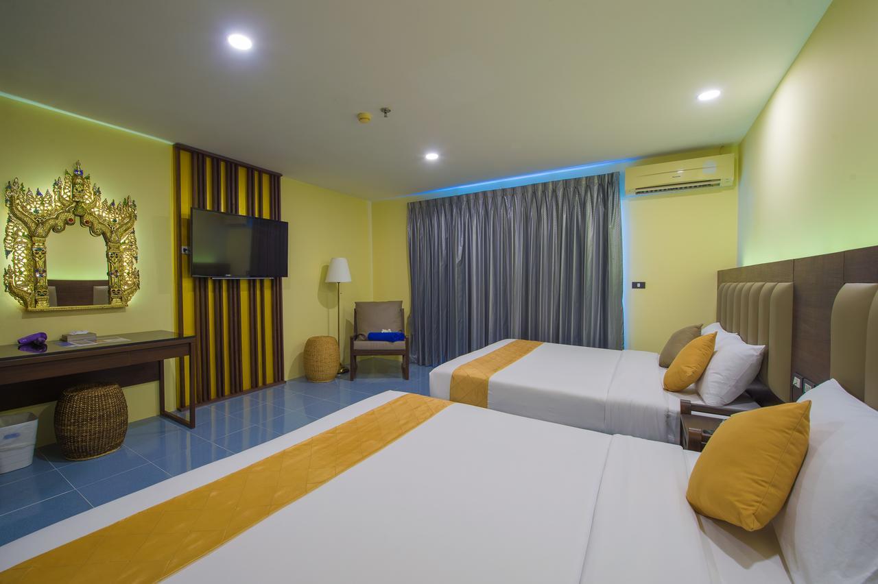 Chalong Beach Hotel Phuket Пхукет Экстерьер фото